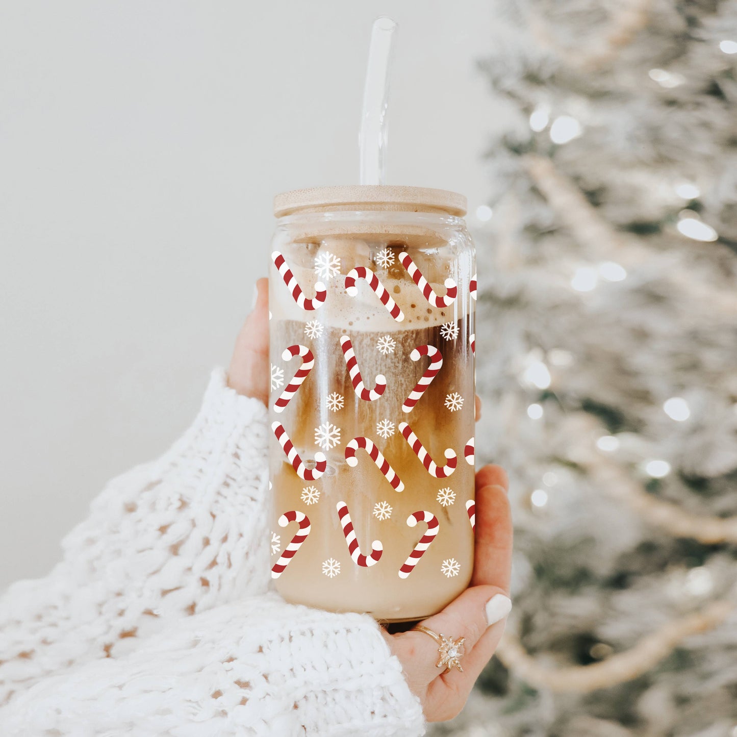 Gia Roma Candy Cane Christmas Can Glass – Holiday Cup with Glass Straw & Lid, Festive Drinkware for Christmas